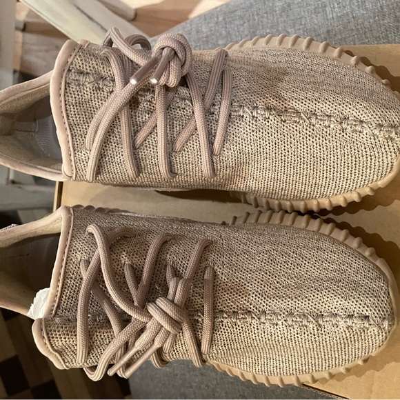 Yeezy Boost 350 Original Oxford Tan - Picture 2 of 14